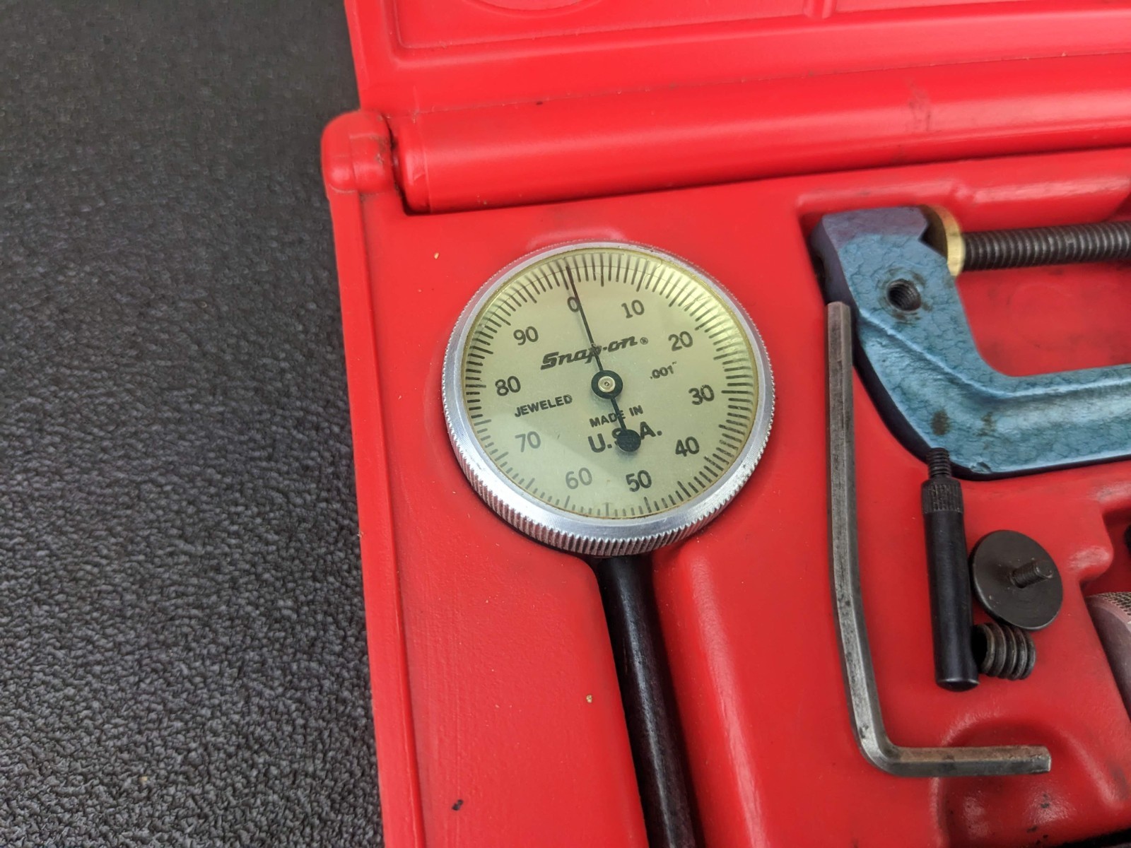 #bn722 Snap-On Tools Dial Test Set PMF 135 in Case
