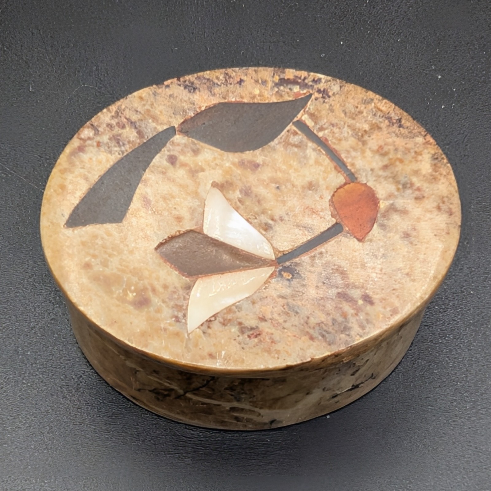 SOAPSTONE OVAL SHAPED Trinket Box INLAID FLOWERS INDIA   2” X 1”