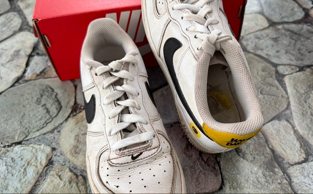 “HAVE A NIKE DAY” SNEAKER-SIZE 4.5