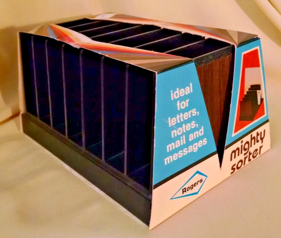 MIGHTY SORTER WT ROGERS BLACK PLASTIC DESK ACCESSORY 7 SLOT 252384 WOOD NOS VNTG