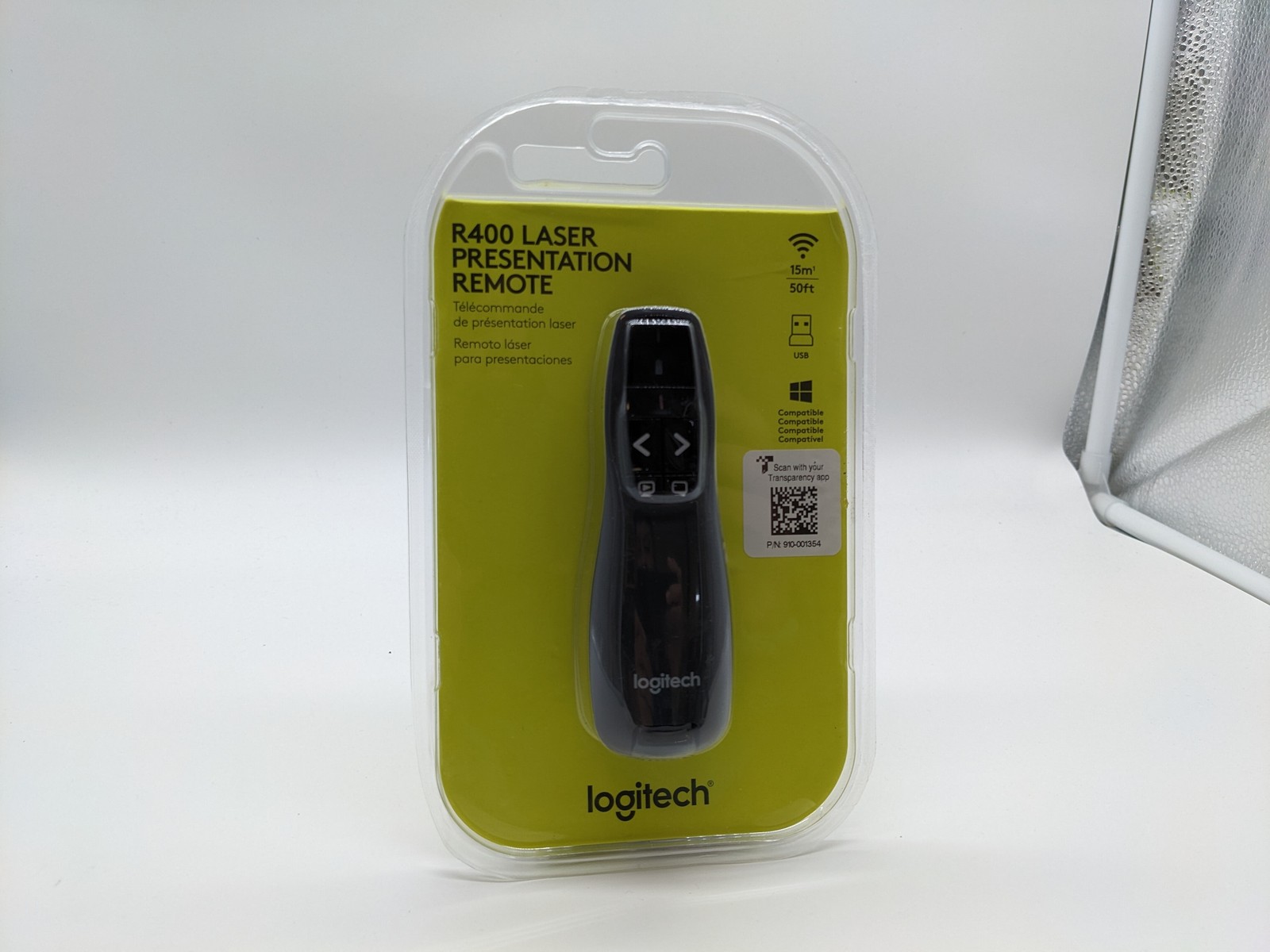NEW LOGITECH R400 PRESENTATION REMOTE WIRELESS LASER 910-001354 - FACTORY SEALED