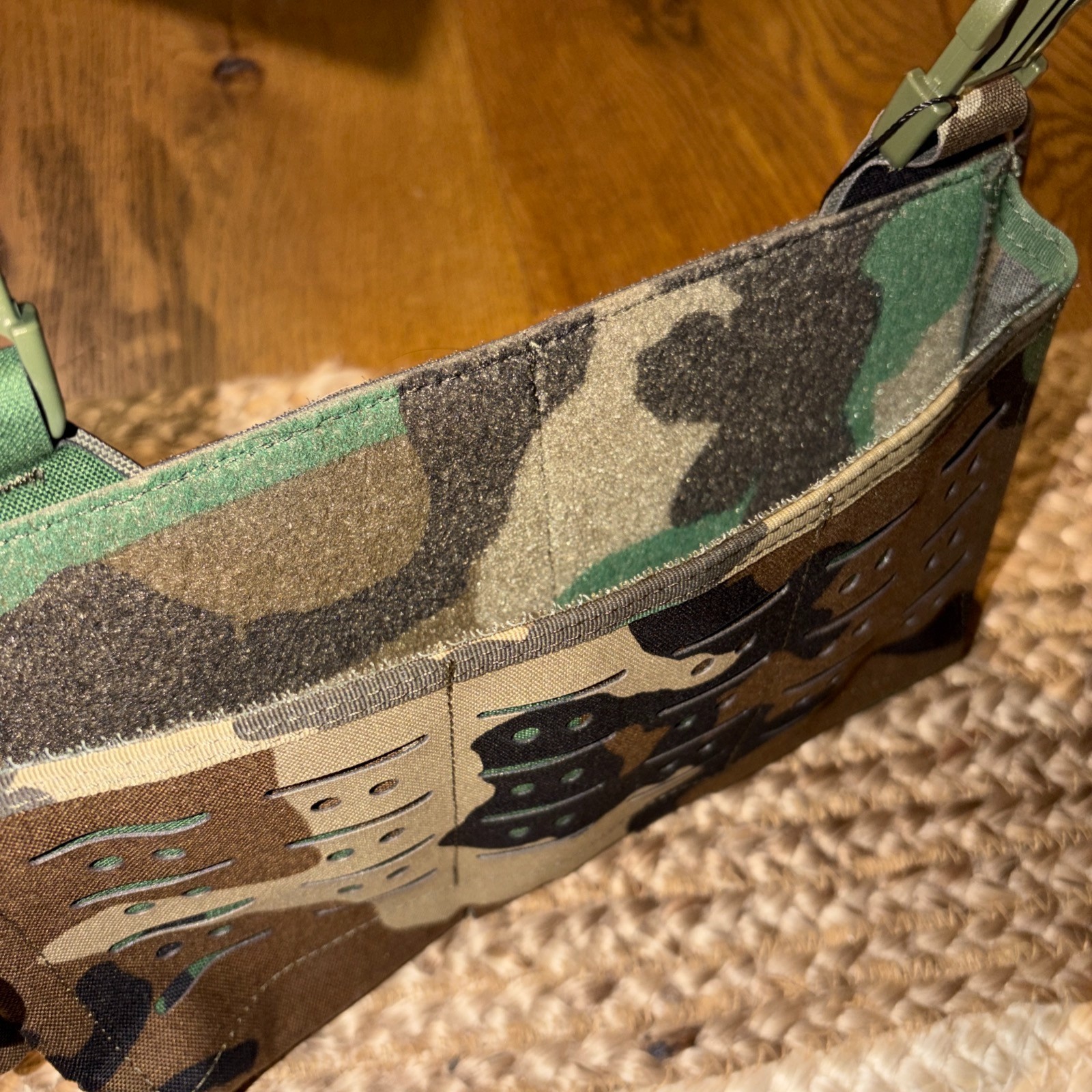 Elytra System Placard- Kangaroo Pouch
