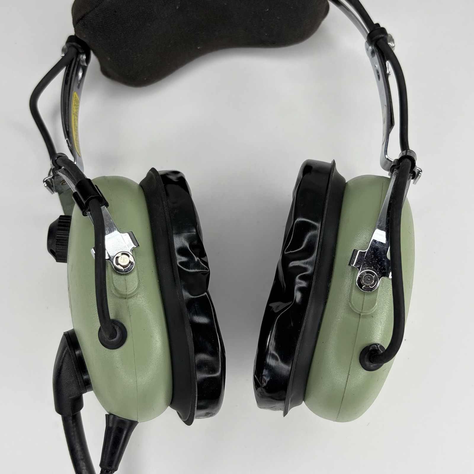 David Clark H10-13.4 Aviation Headset Missing Mic Cover