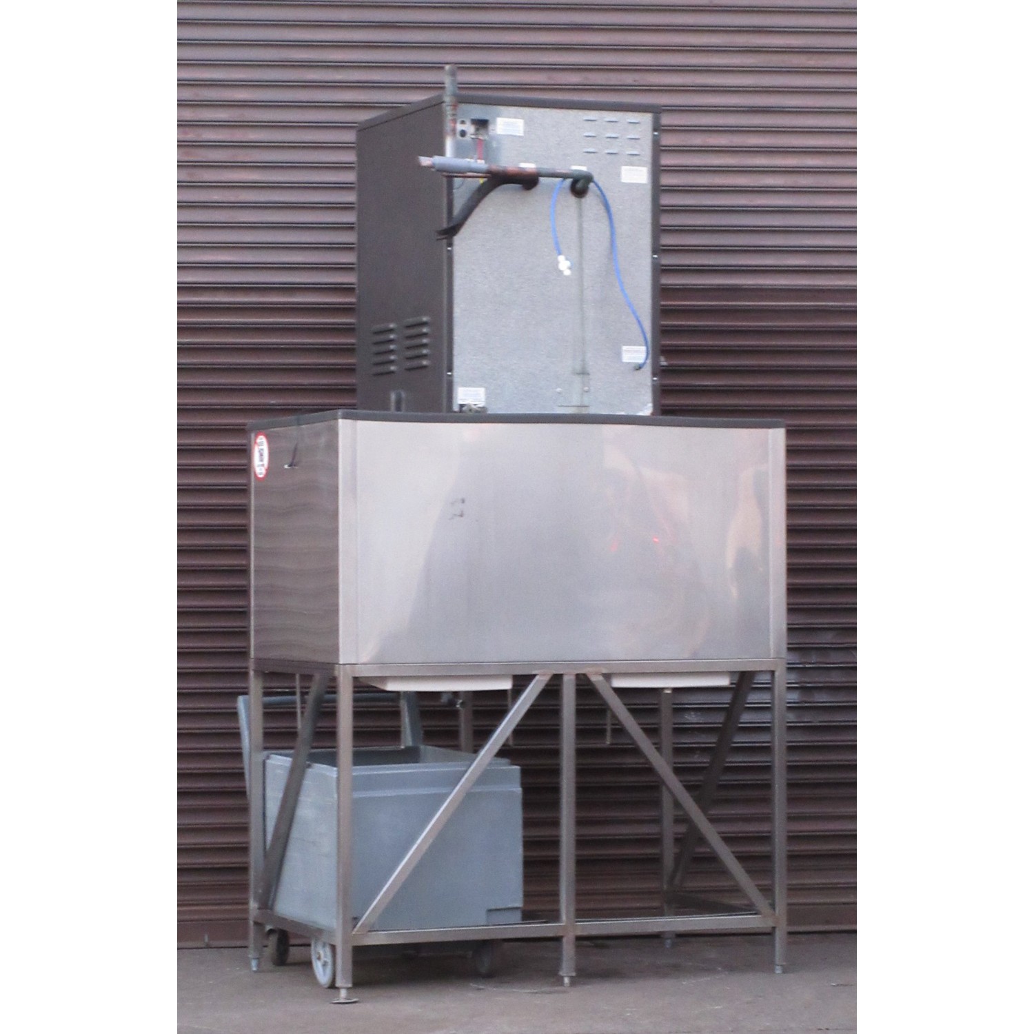 Howe 2000RL Ice Maker Flaker with Ice Storage