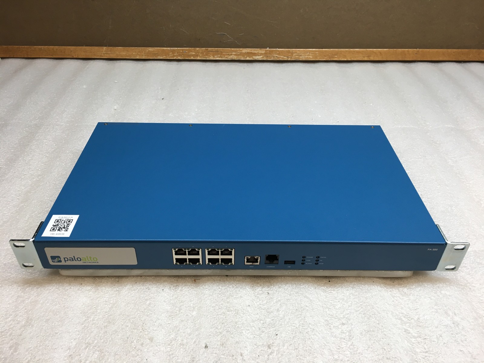 Palo Alto Networks PA-500 8-Port Network Security Appliance Firewall w/Rack Ears