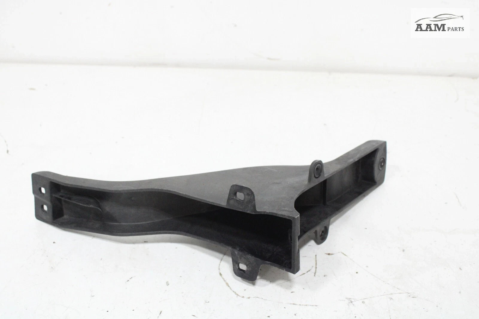 2018-2024 FREIGHTLINER CASCADIA REAR LEFT SIDE FAIRING EXTENDER BRACKET OEM