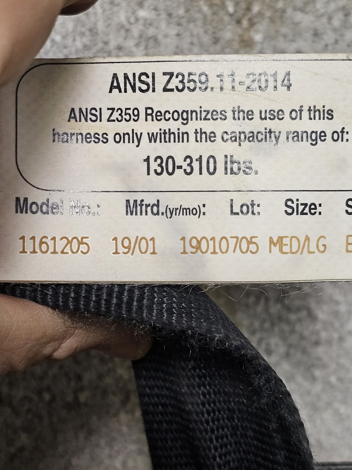 3M PROTECTA 1161205 MED/LG FULL BODY HARNESS W/ BELT FALL PROTECTION SALA