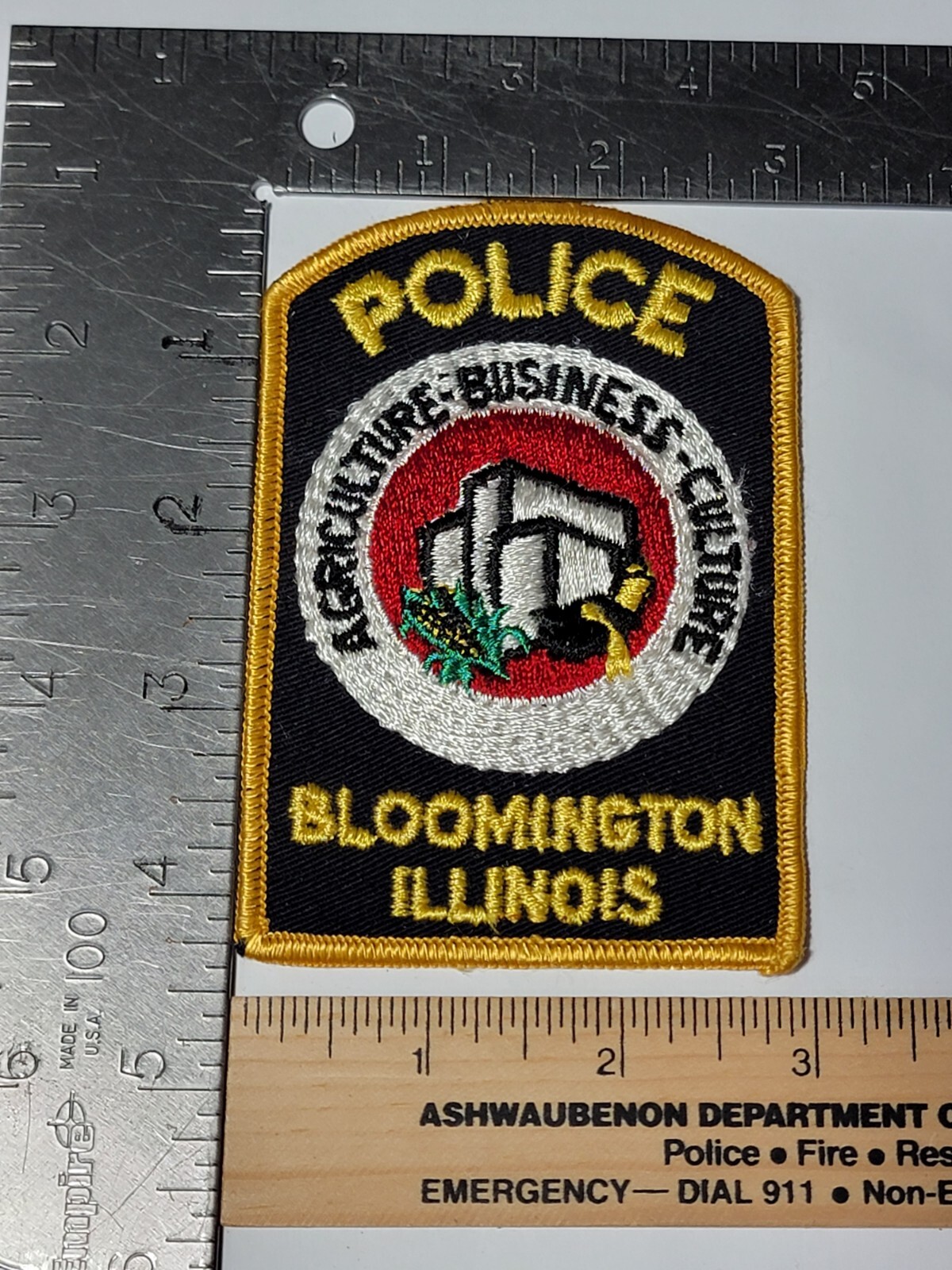 T1 B1 Police patch Illinois Bloomington Vintage Cheesecloth Back
