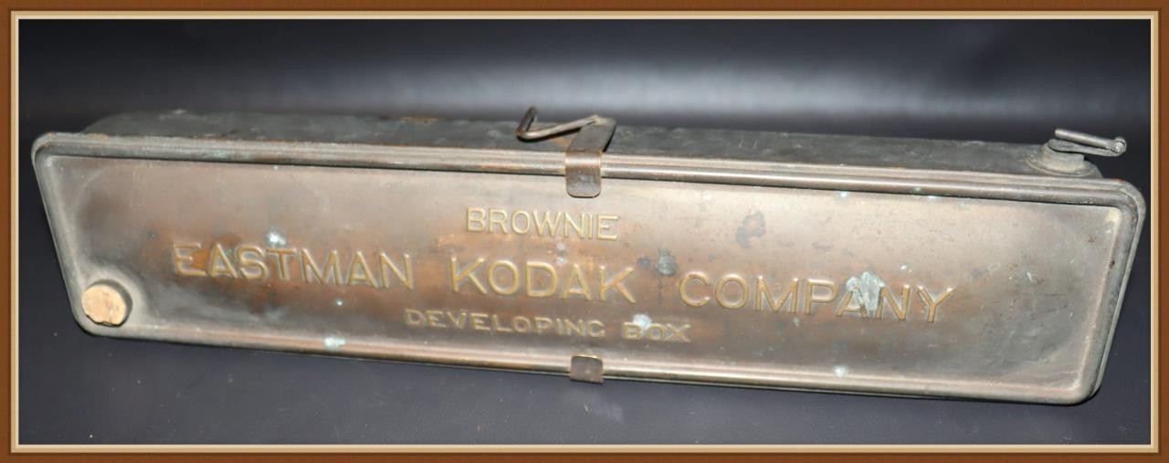 c1910 EASTMAN KODAK BRASS DEVELOPING BOX - TANK - MADE IN THE U.S.A. - BROWNIE