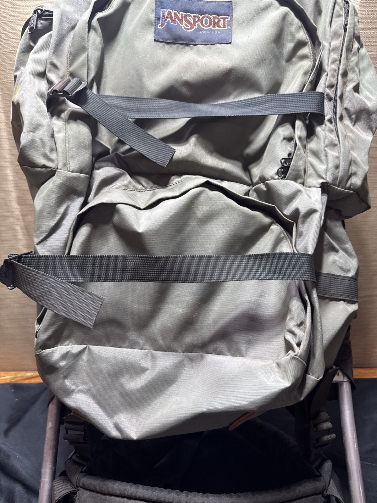 VINTAGE JANSPORT EXTERNAL FRAME TAN HIKING CAMPING BACKPACK