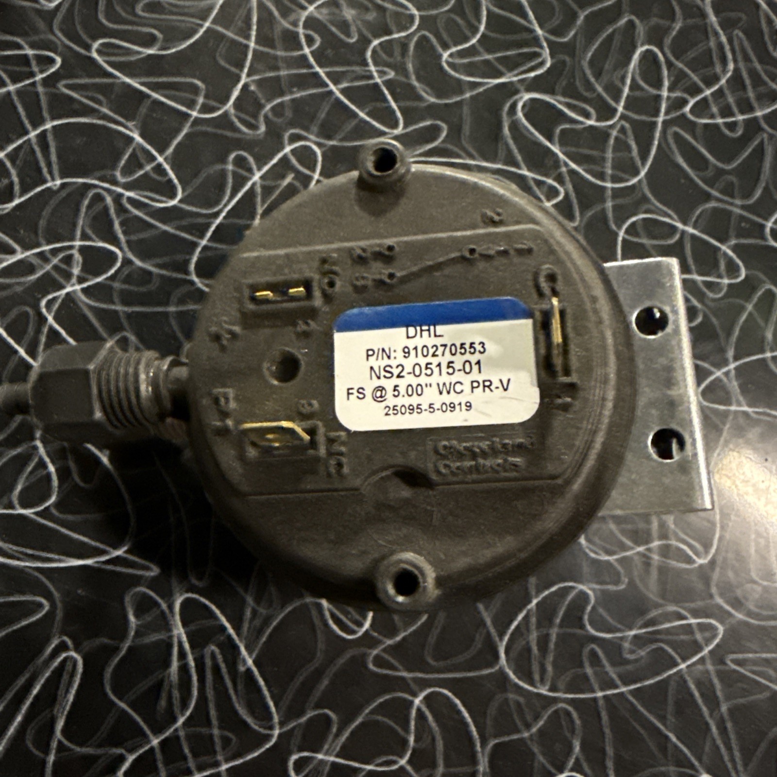 Cleveland Controls Pressure Switch 4.00" WC 349956813 NS2-0515-00