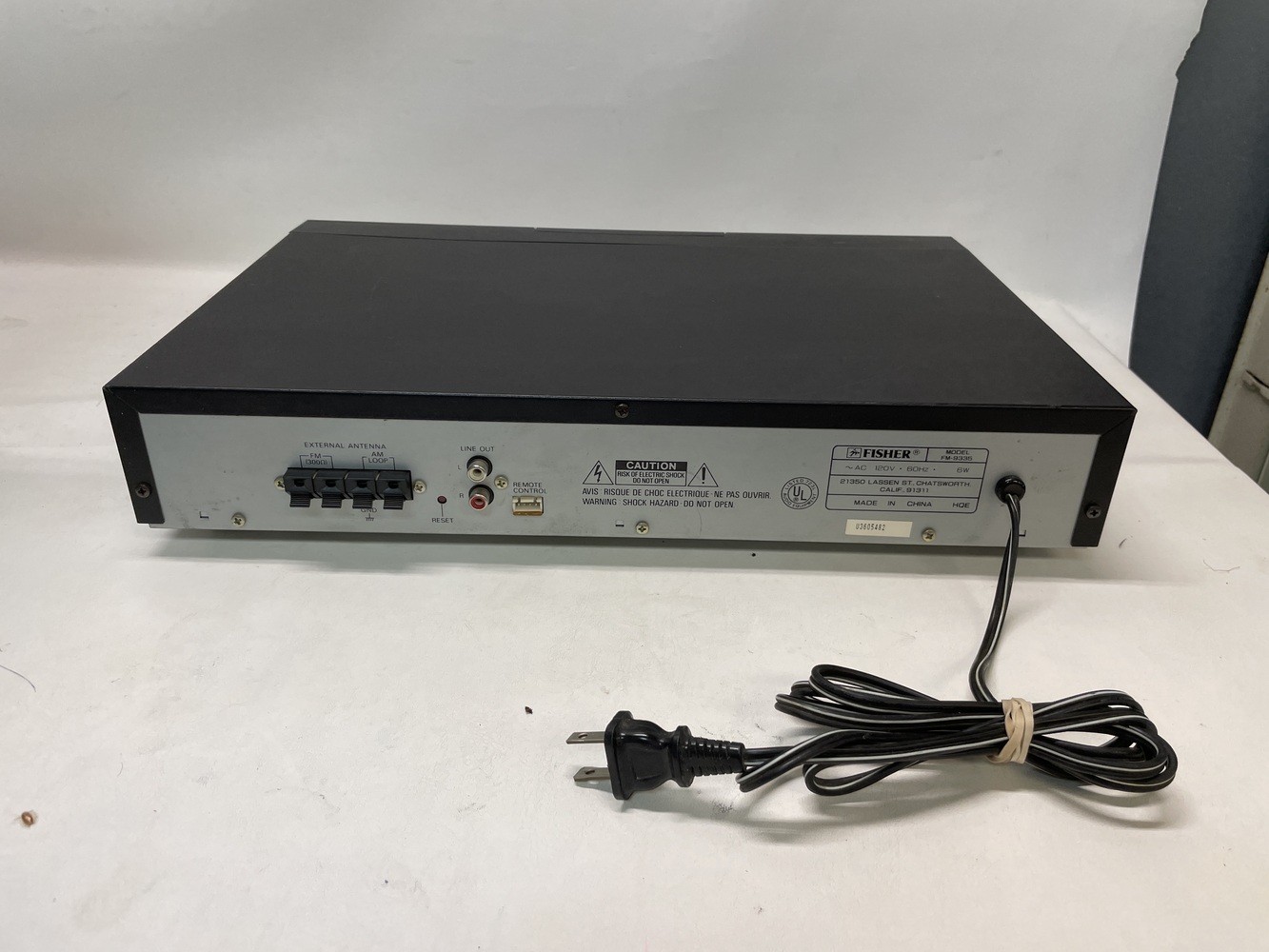 FISHER FM9335 AM FM stereo synthesizer tuner