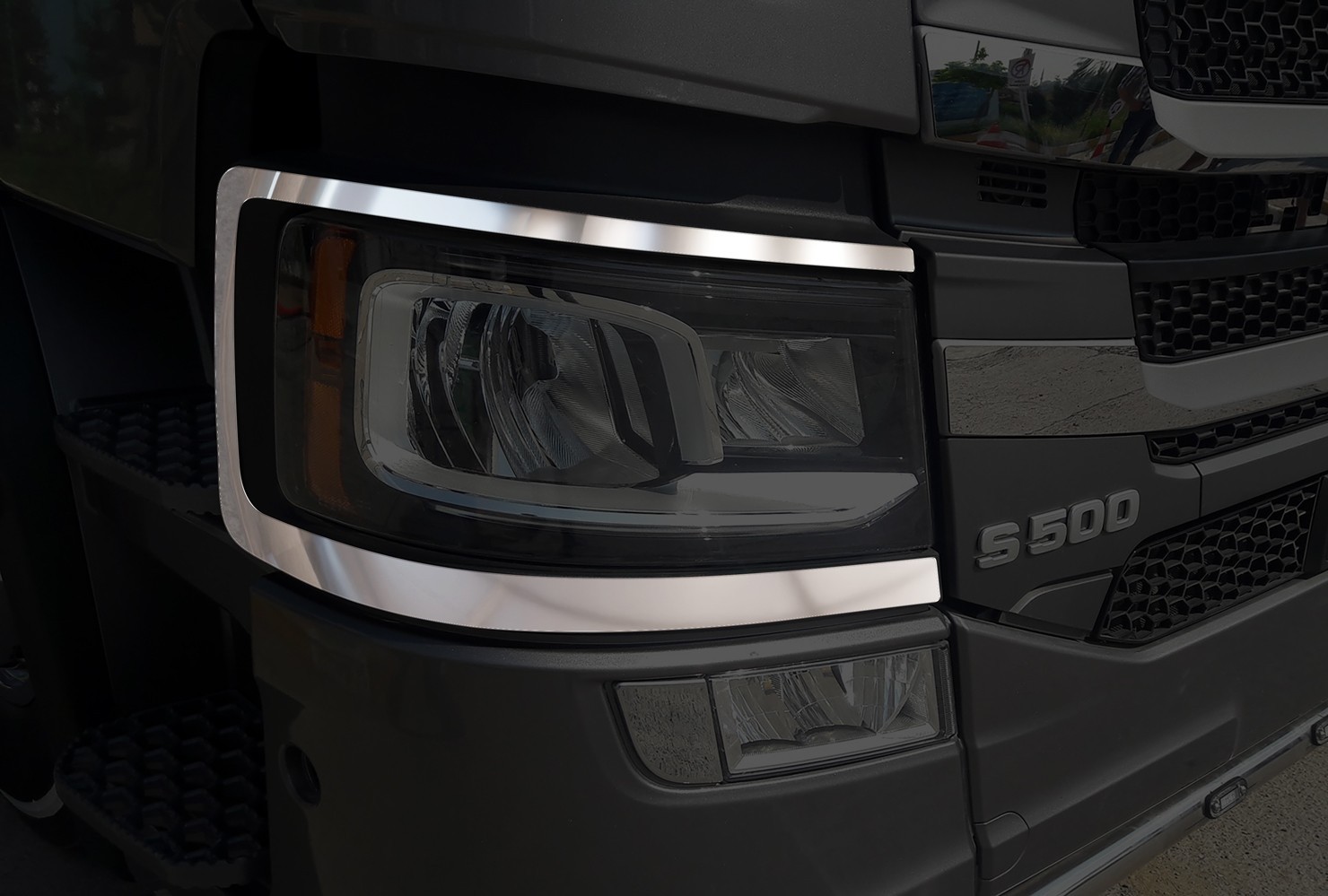 Head Light Chrome Trims To Fit New Generation Scania 2017+ R & S Series Cab
