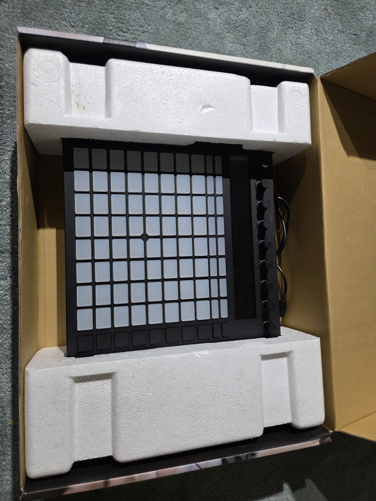 Ableton Push 1 controller, power cord, midi cord.
