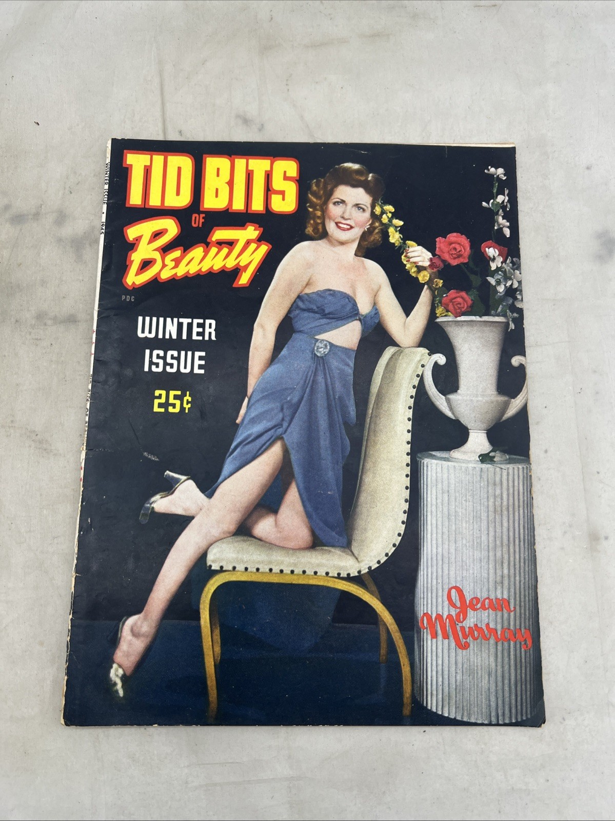 WW2 US Tid Bits Of Beauty Magazine Winter 1945 Pinup (BB470