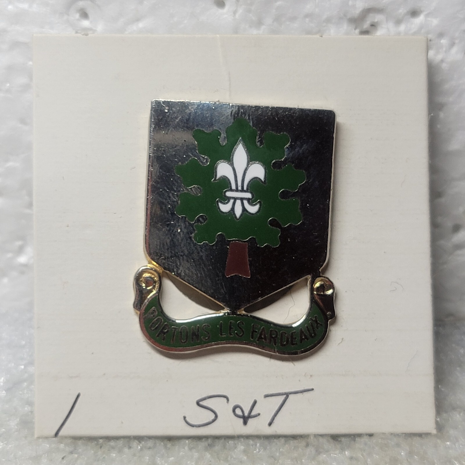 VTG Authentic US Army 1st Supply & Transportation Battalion Pin NHM DI DUI Crest