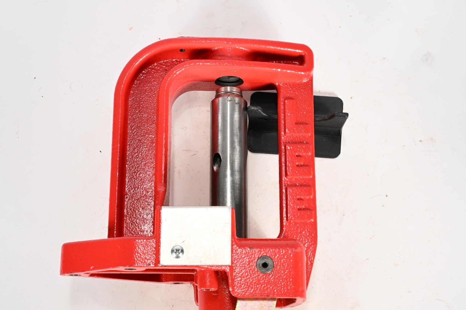 Lee Precision Classic Cast Press - Red