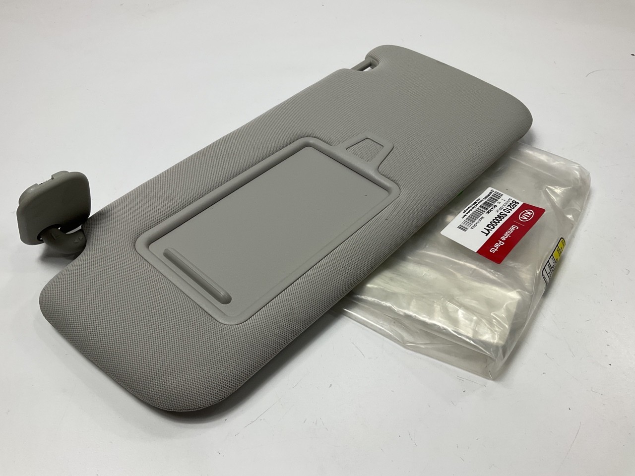 NEW Gray Left Sun Visor OEM For 20-24 Kia Telluride W/O Dual Sunroof 85210S9000