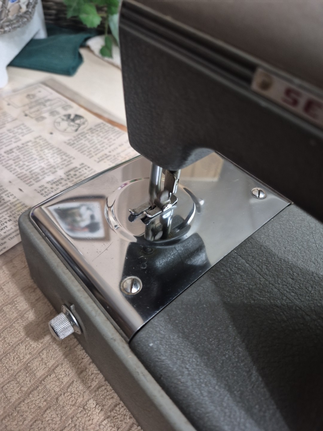 Vintage Sew Easy Model 43 Single thread sewing machine