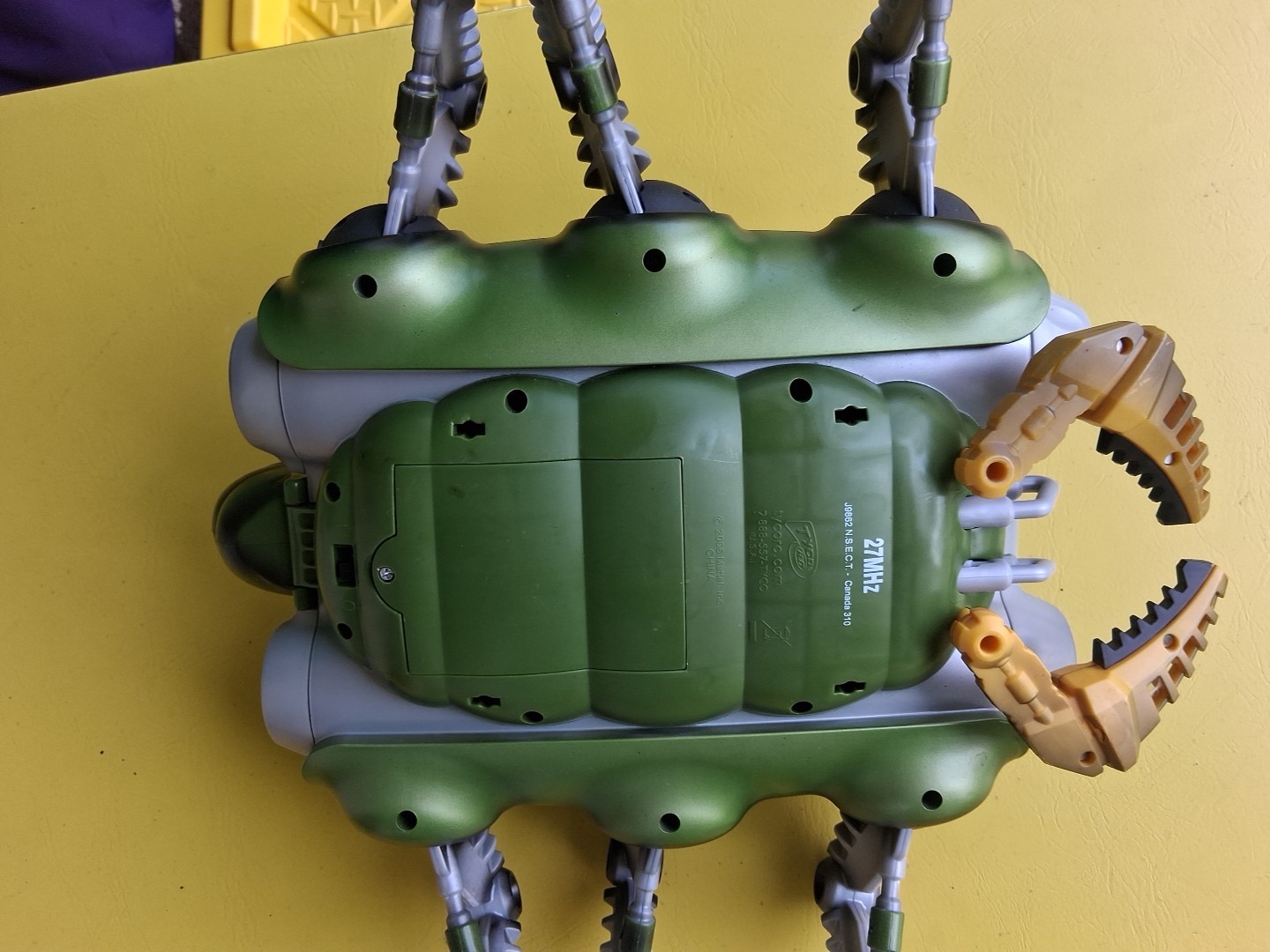 NOT WORKING Mattel Tyco RC Insect Robotic Attack Creature N.S.E.C.T. NSECT