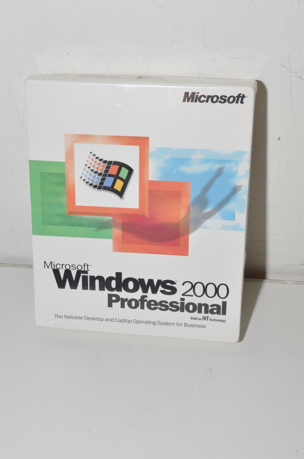 Microsoft Windows 2000 Professional CD English Operating System  Sealed Box