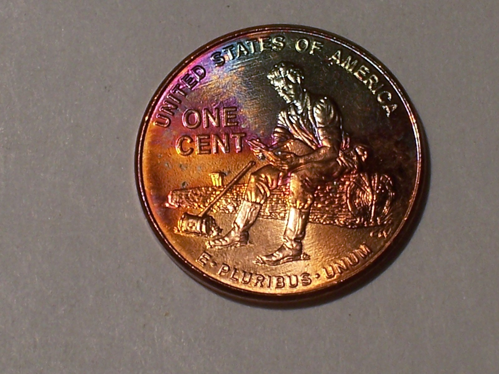 2009-D  @   Rainbow" Sitting on logLP#2, Lincoln BICENTENNIAL penny.!*From roll*