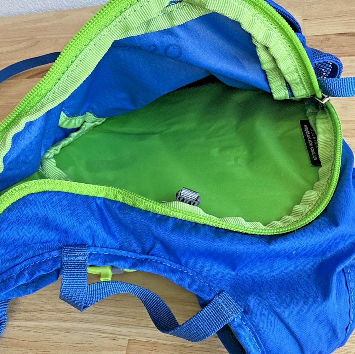 Osprey Moki Blue Hiking Hydration Backpack w/ 1.5L Bladder