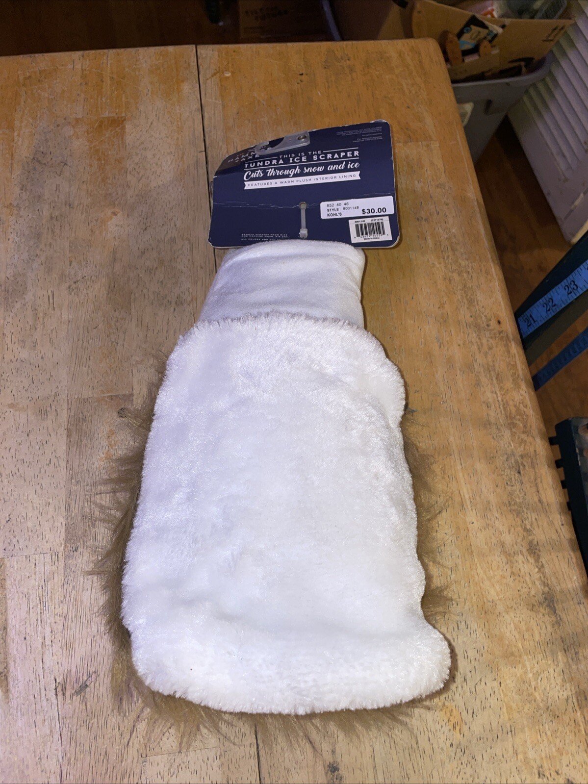 TUNDRA ICE SCRAPER Hammer Axe Sasquatch Hand NEW NWT
