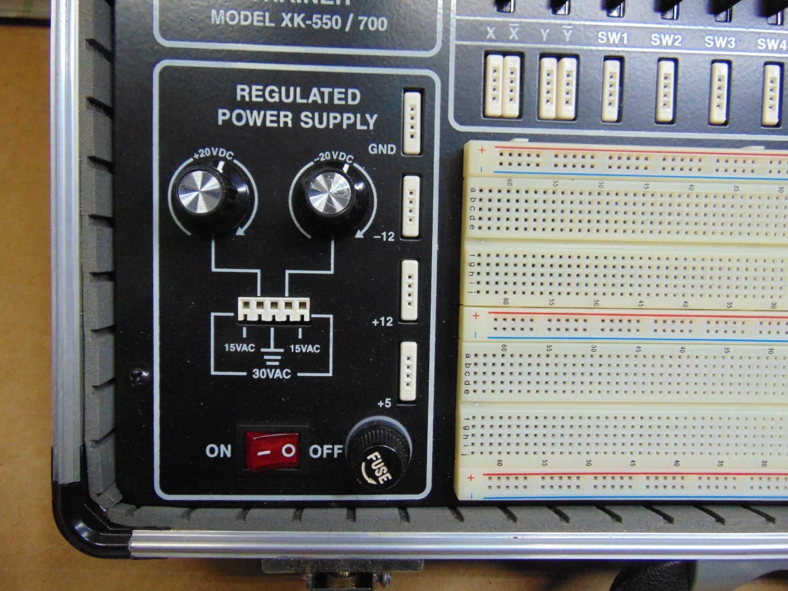Elenco Electronics XK-700 Digital/Analog Trainer Electrician Training Tool Box