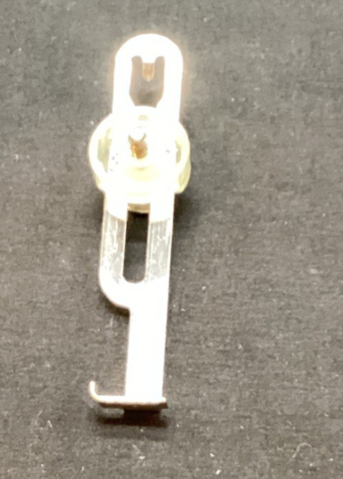 SINGER 756 Touch & Sew Sewing Machine Replacement #161172 Seam Guide Attachment