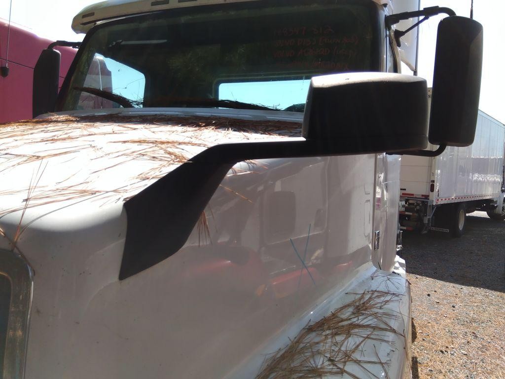 For 2016 VOLVO VNM FENDER/HOOD MIRROR Left ,  MD