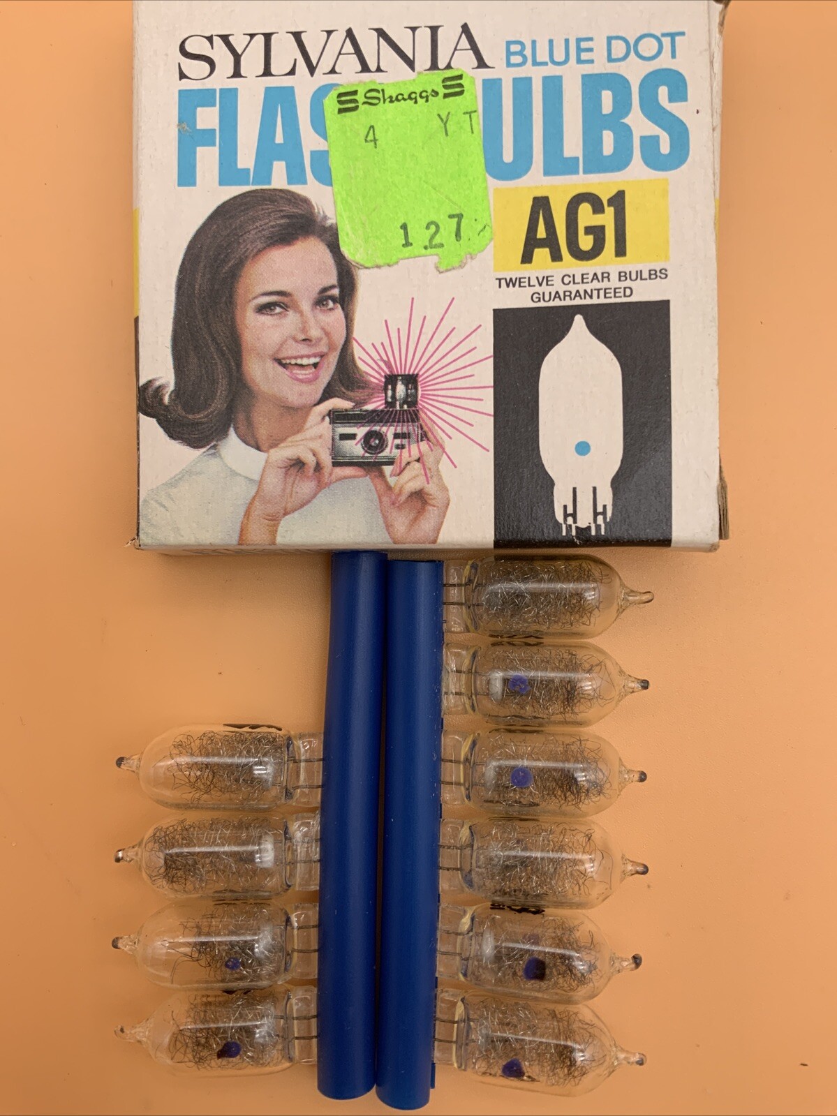 Sylvania AG-1 Blue Dot Flash Bulbs Box Of 10 Bulbs Clear & Blue