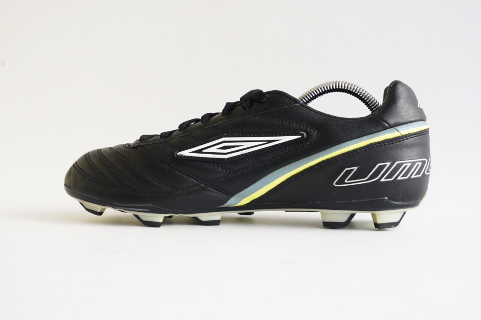 Rare Umbro 14 stud leather soccer cleats EUR43 UK9 US10