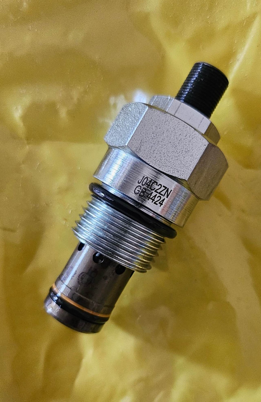 PARKER J04C2ZN - Pressure Compensated Flow Control Valves (NEW)