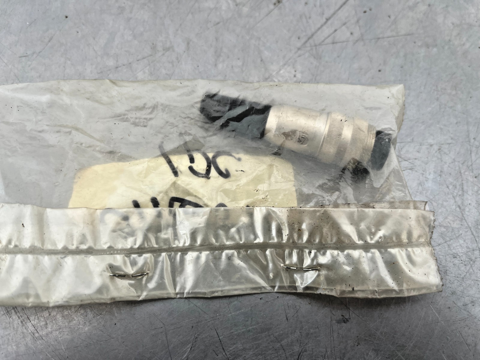 0116890 OEM WACKER NEUSON PLUG CONNECTOR 5000116890