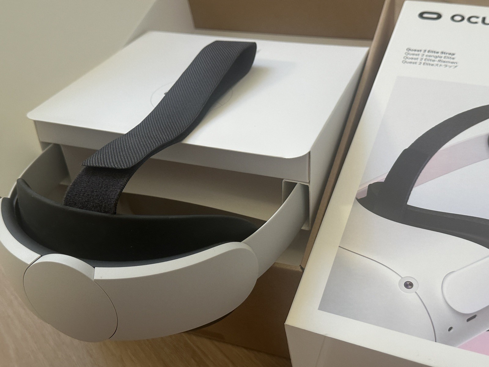 Meta Oculus Quest 2 Elite Strap for VR Headset (301-00375-01) in Original Box