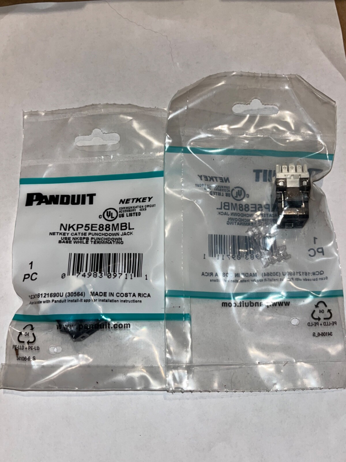 PANDUIT NKP5E88MBL NetKey Cat5e Punchdown Jack Black. (New Lot 23)