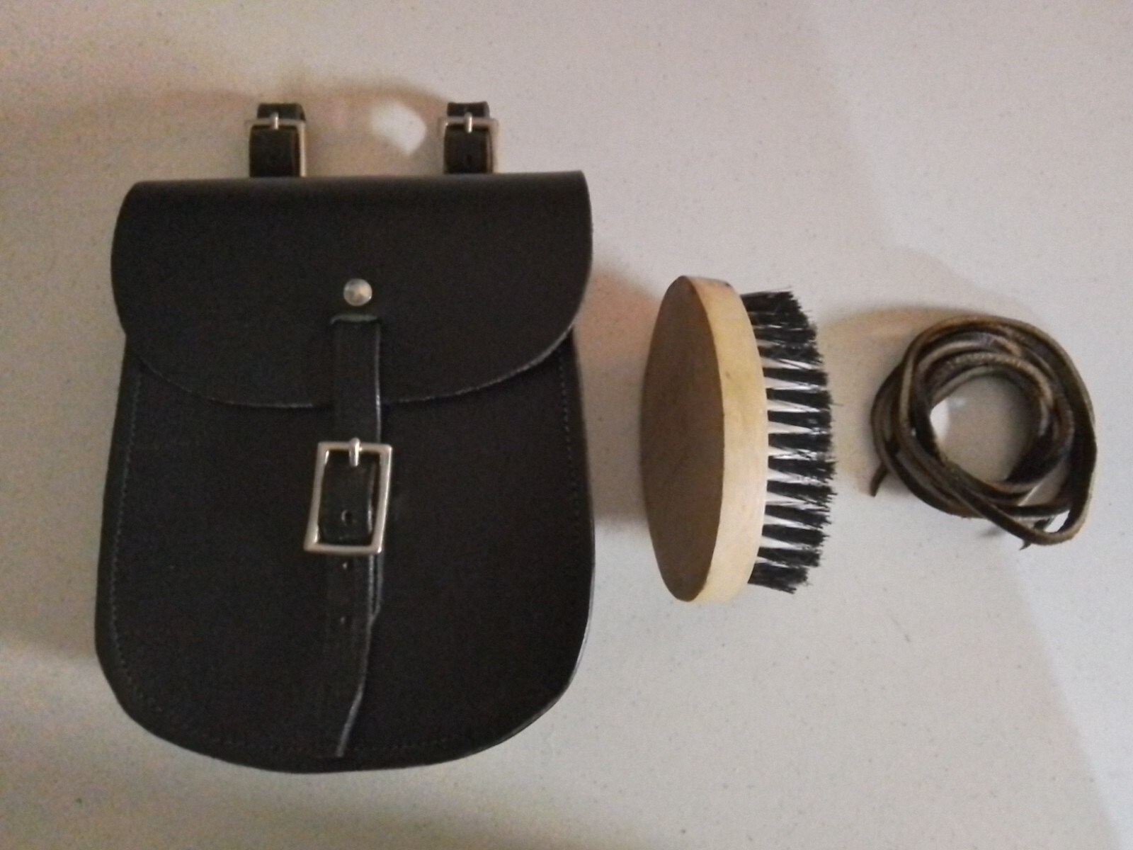 CIVIL WAR CAVALRY (REPRO) BLACK SIDE SADDLE BAG with Horse Grooming Brush Small