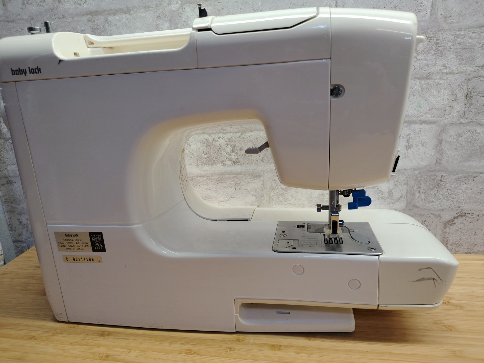 Baby Lock ESi-2 Esante Sewing & Embroidery Machine
