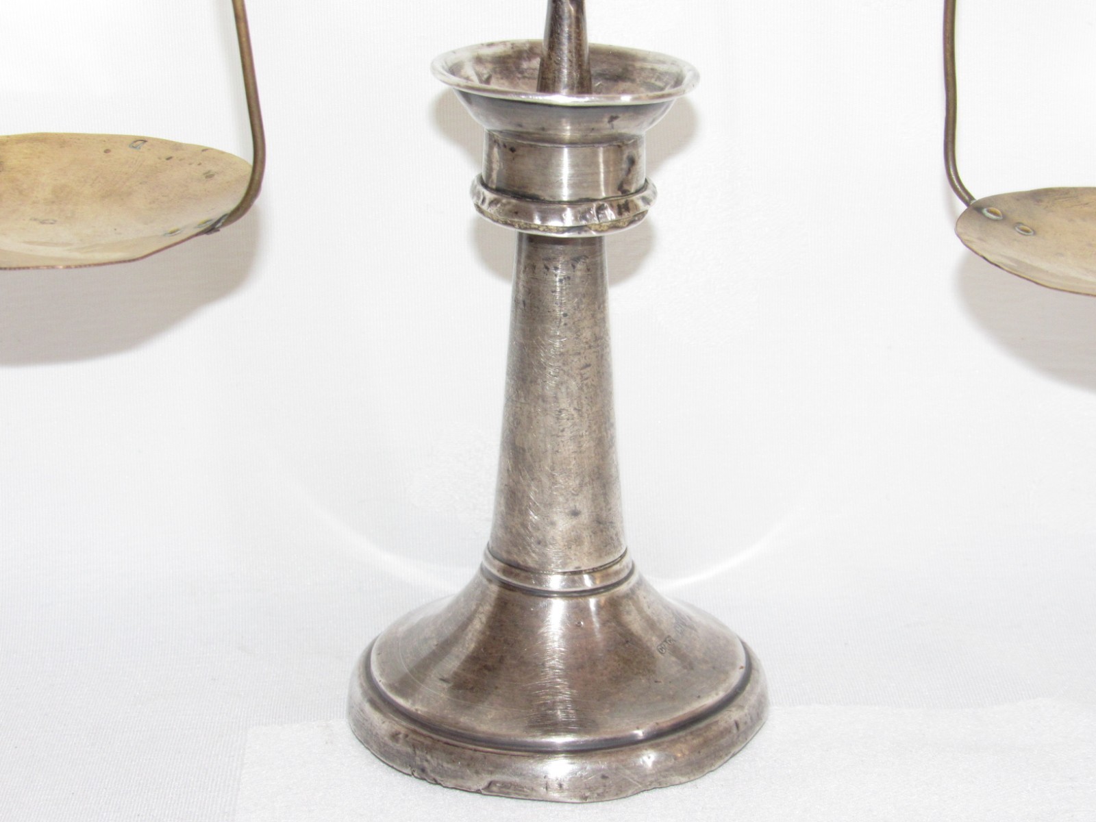 11E10 Precision Balance Trebuchet Solid Silver English Gray Grey & Co 1918