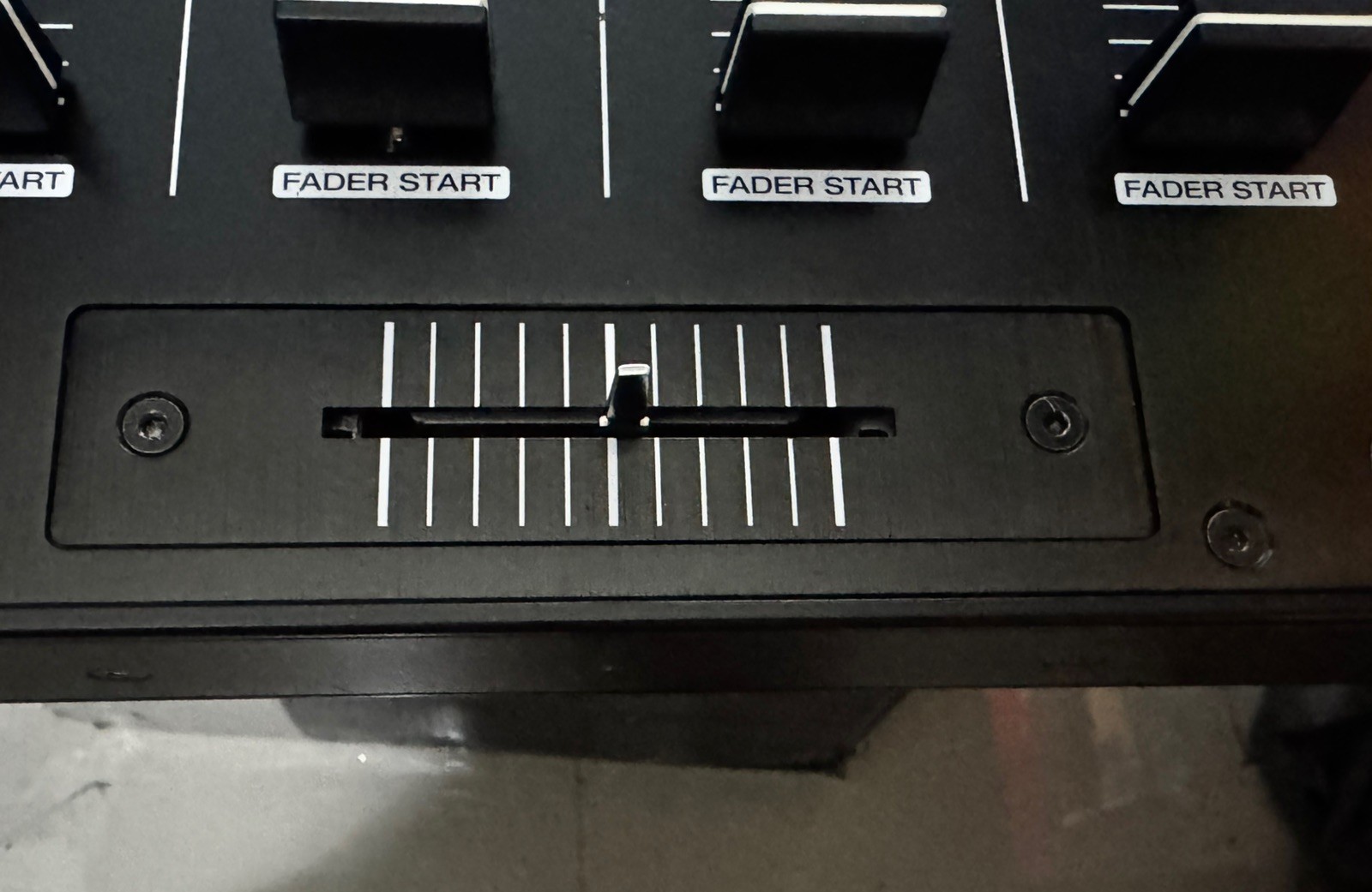 Denon DJ McX8000 Professional Standalone DJ Controller - READ DESCRIPTION