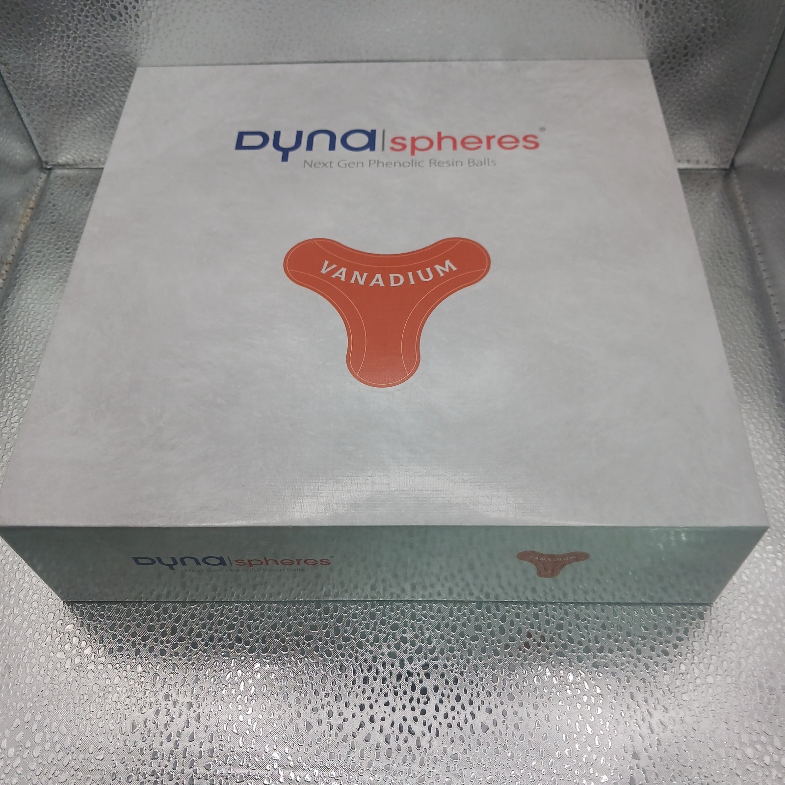 Dynaspheres  Vanadium  572 Phenolic Resin Pool Balls - NEW - still in box