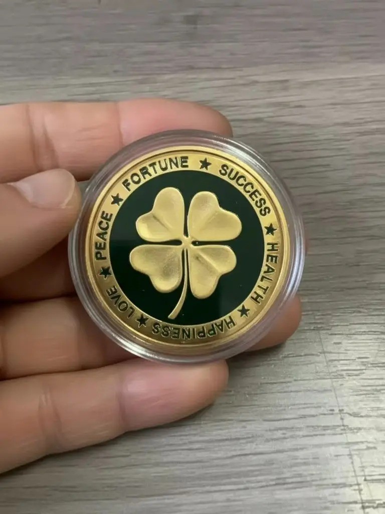 Four Leaf Clover Commemorative Coin 4cm Metal Souvenir w/ Case