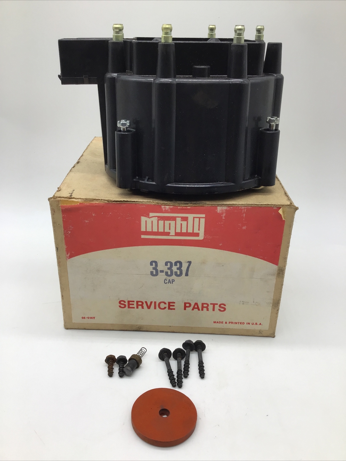 Mighty Distributor Cap Part No 3-337 New Old Stock