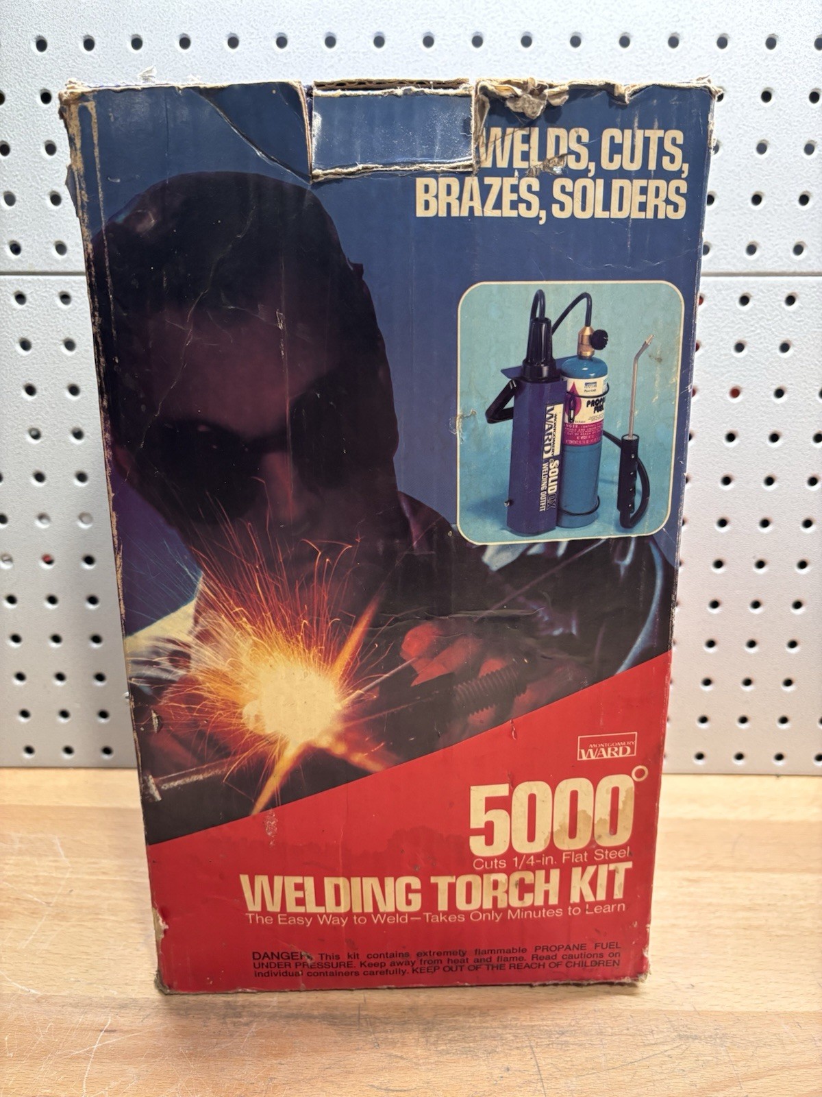 MONTGOMERY WARD 5000 DEGREE WELDING TORCH - SOLID OX/PROPANE SET