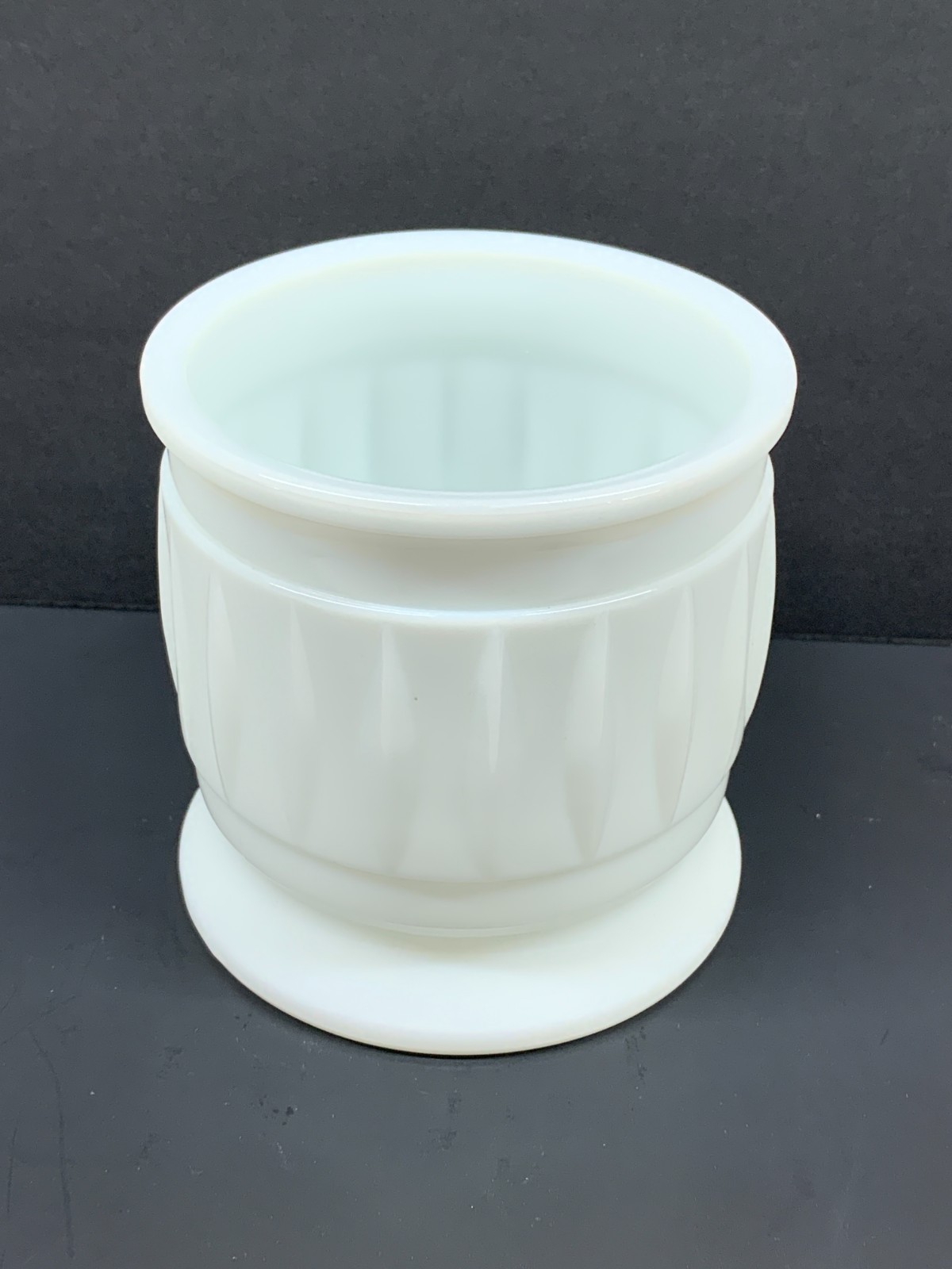 Vintage Milk Glass White Round Flower Planter Vase Houseplants/Cut Flowers