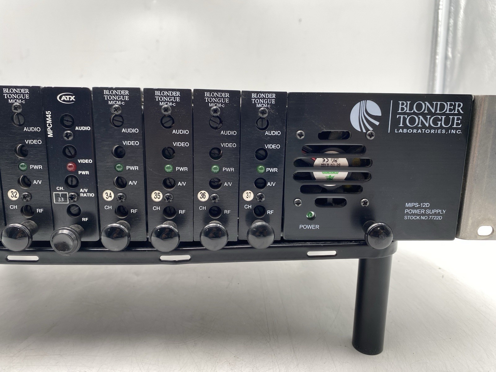 Blonder Tongue Labs MIRC-12(V) Modulator Chassis w/ Modules Read Description