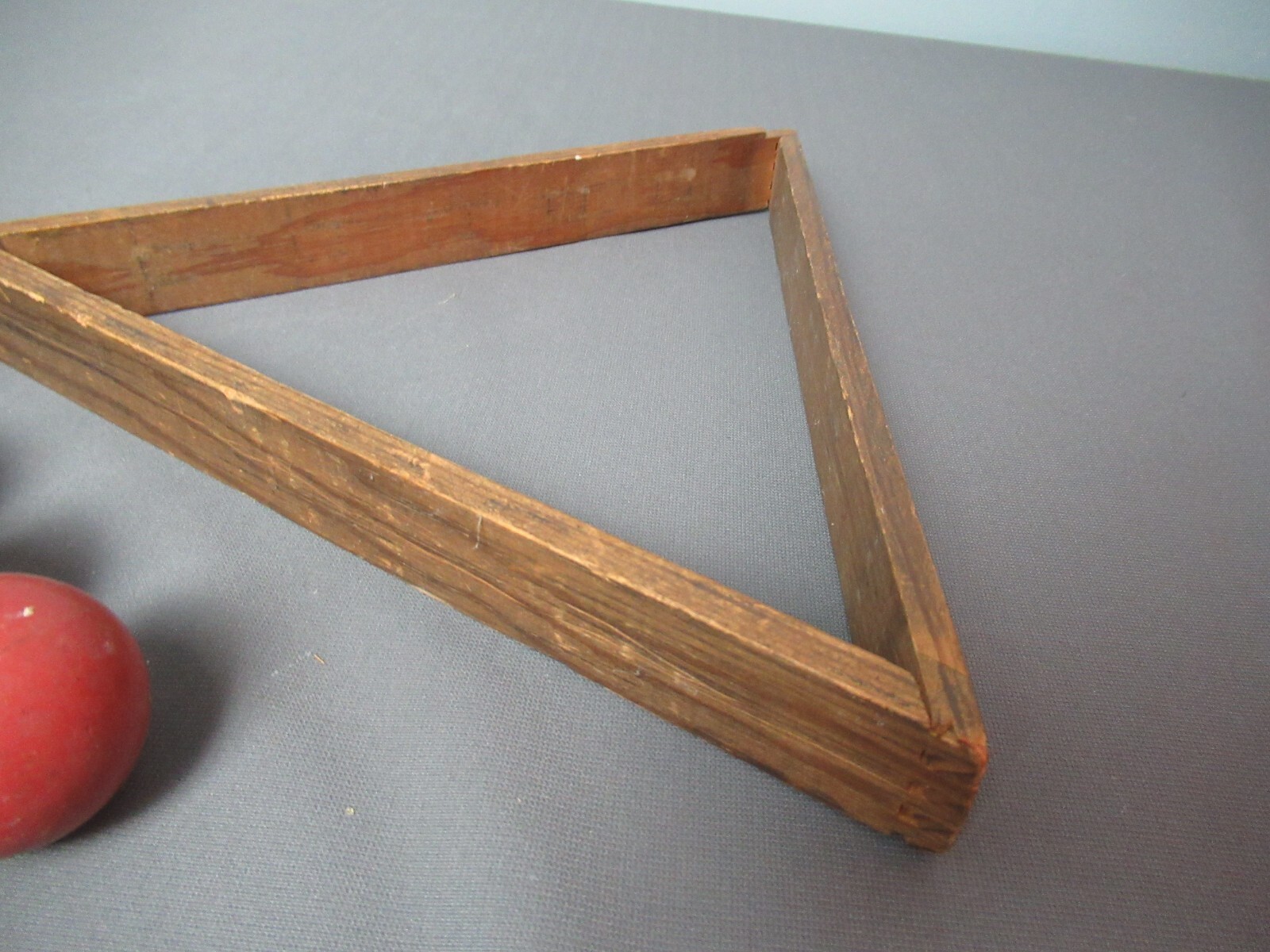 Vintage Billiard Balls 15 Plus Cue Ball & Rack Beveled Wood - 1920-30's - j4 vh