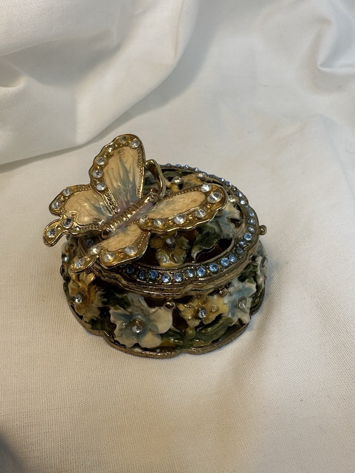 Bejeweled Butterfly Trinket Box Enameled Flowers Rhinestones Gold Tone Hinged