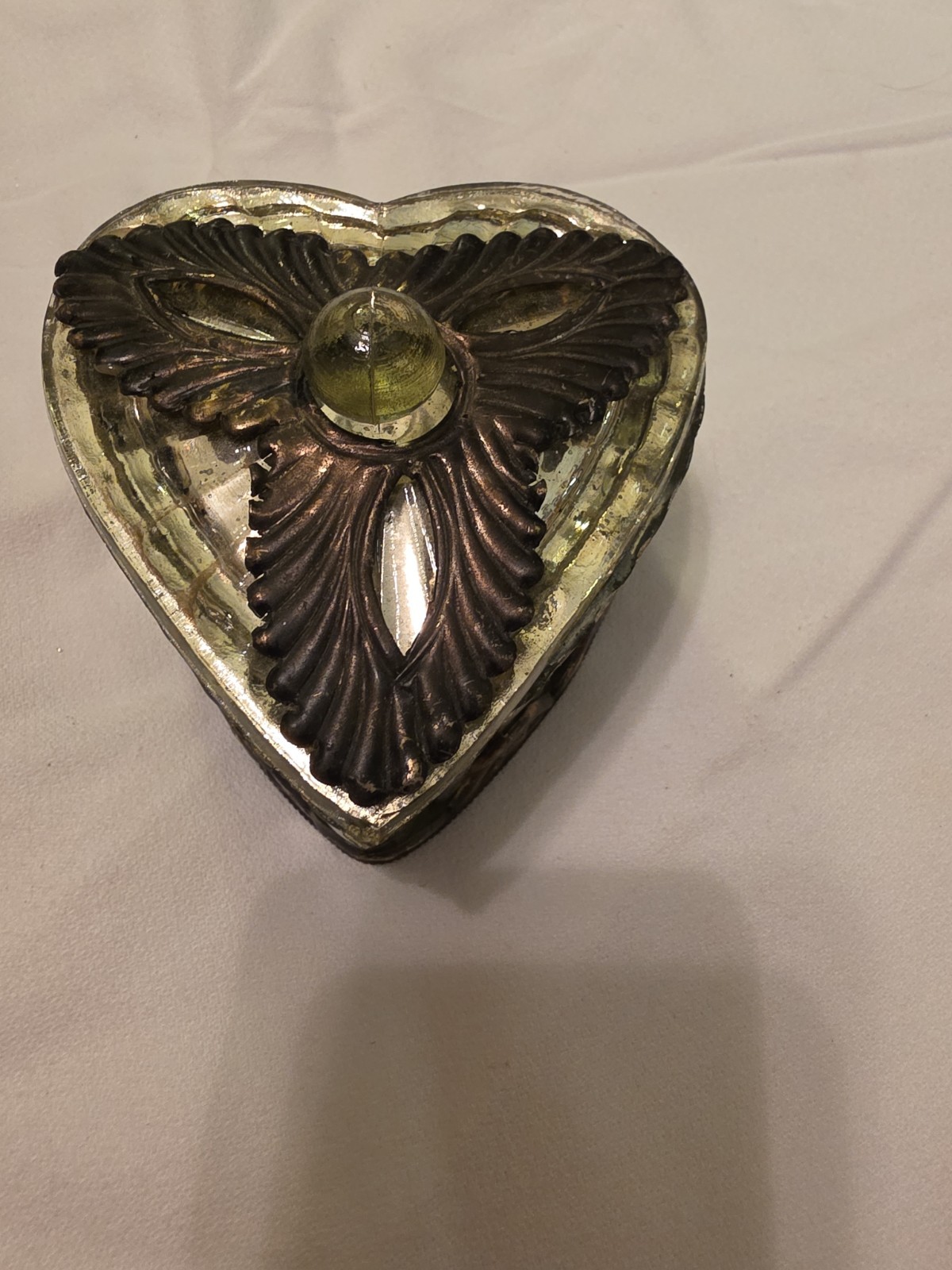 heart shaped trinket box